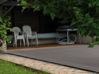 Image Couverture d'hivernage filtrante Albon VERNOSC coloris sable/noir forme geometrique (m²)