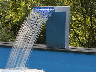 Image Cascade piscine Mamba STRAIGHT LED 