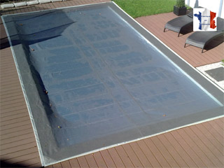Image Couverture volet automatique piscine HIVEROLL Walter 100g/m² Gris