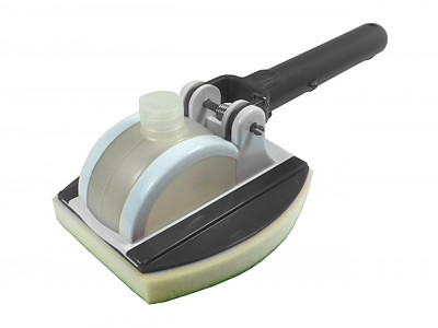 Image Brosse detergente MAREVA avec reservoir pour mur et liner piscine