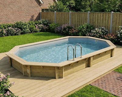 Image Piscine bois Altanka NEMO octogonale allongee 5,79 x 3,49m H 1,45m liner gris, pose sur dalle