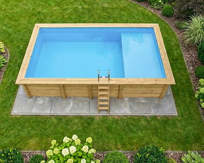 Image Piscine bois Altanka AQUA rectangulaire avec plage 7,0 x 3,75m H 1,45m liner bleu, pose sur dalle