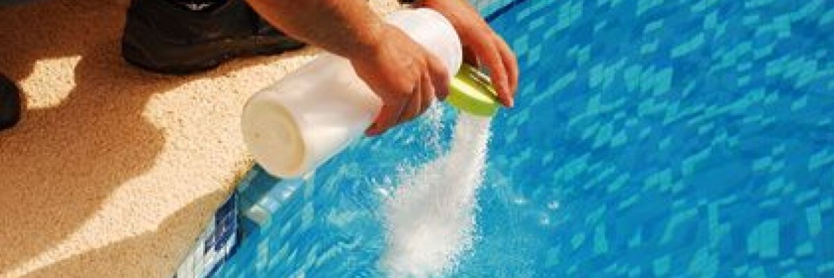 Comment procéder à l'hivernage de sa piscine au sel (en 5 étapes)